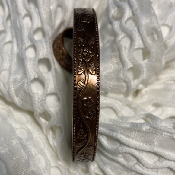 Magnetic Bracelet - Picture 4 of 6